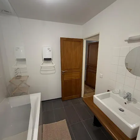 Charming 2-bedroom House In Center Millau